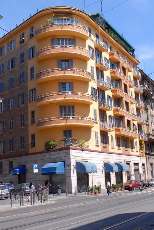 Roma Naif Rooms エクステリア 写真