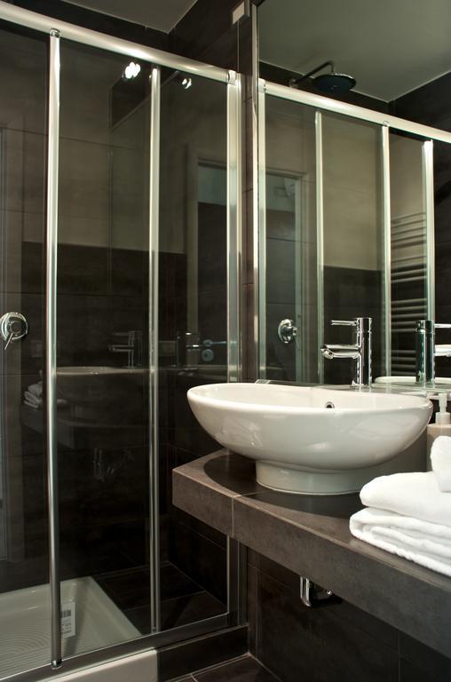 Roma Naif Rooms エクステリア 写真